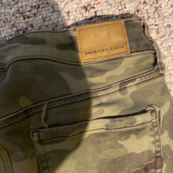 American eagle camo skinny jeans. - Picture 5 of 7